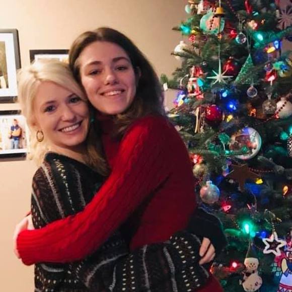 Meet your Posher, Nicole - Picture 1 of 1